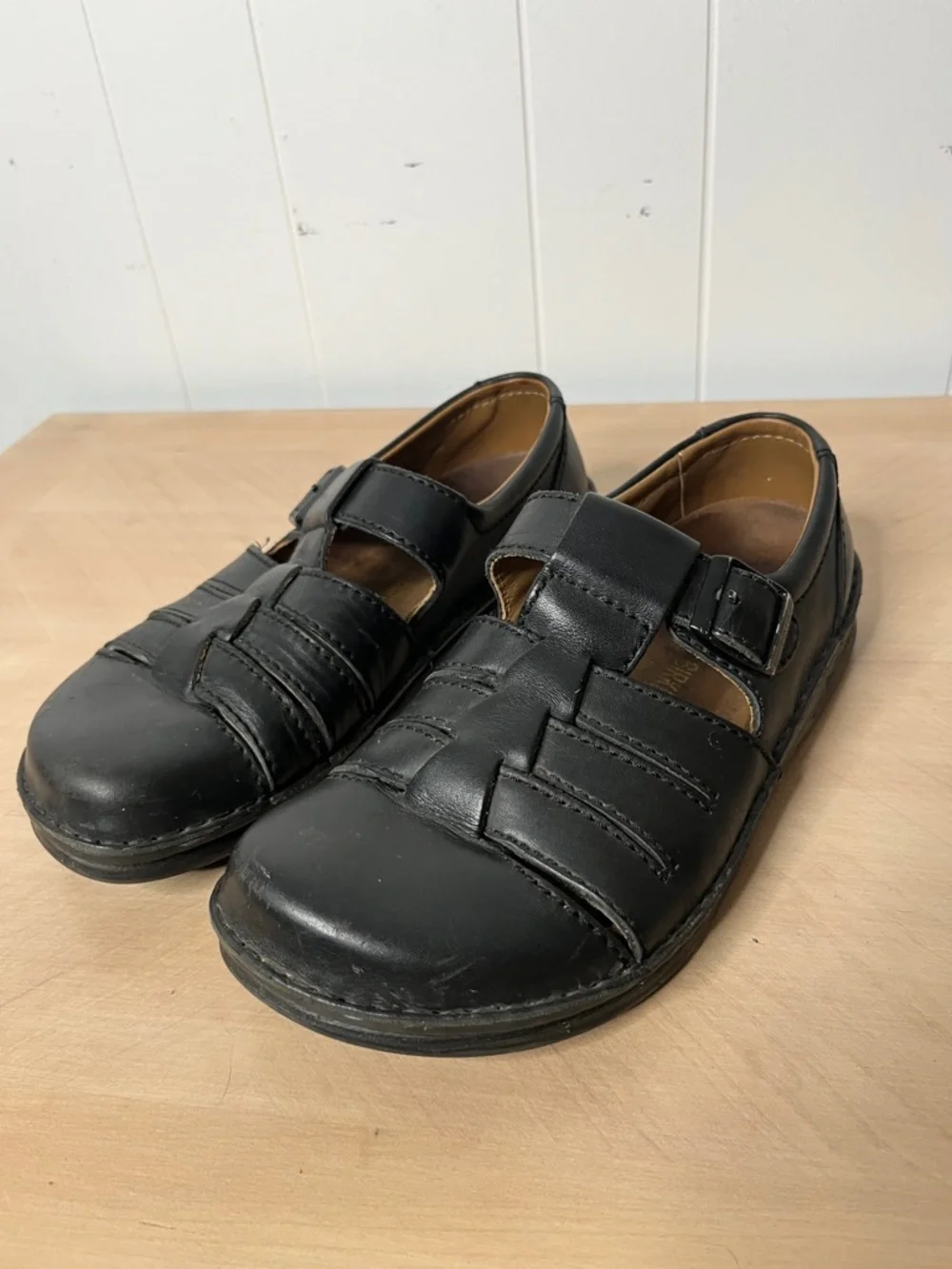 Birkenstock Madeira Black leather fisherman shoes size 42 Regular/Wide